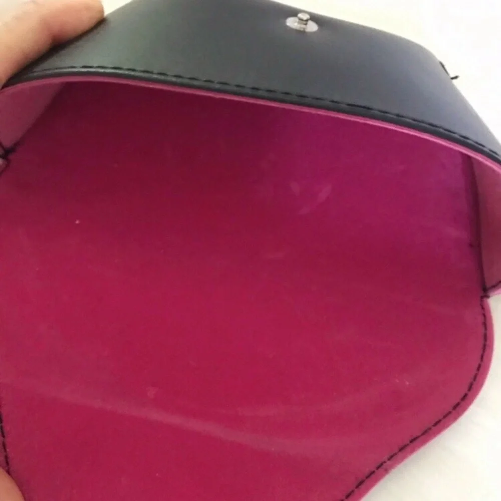 VS Victoria’s Secret Sunglasses Case